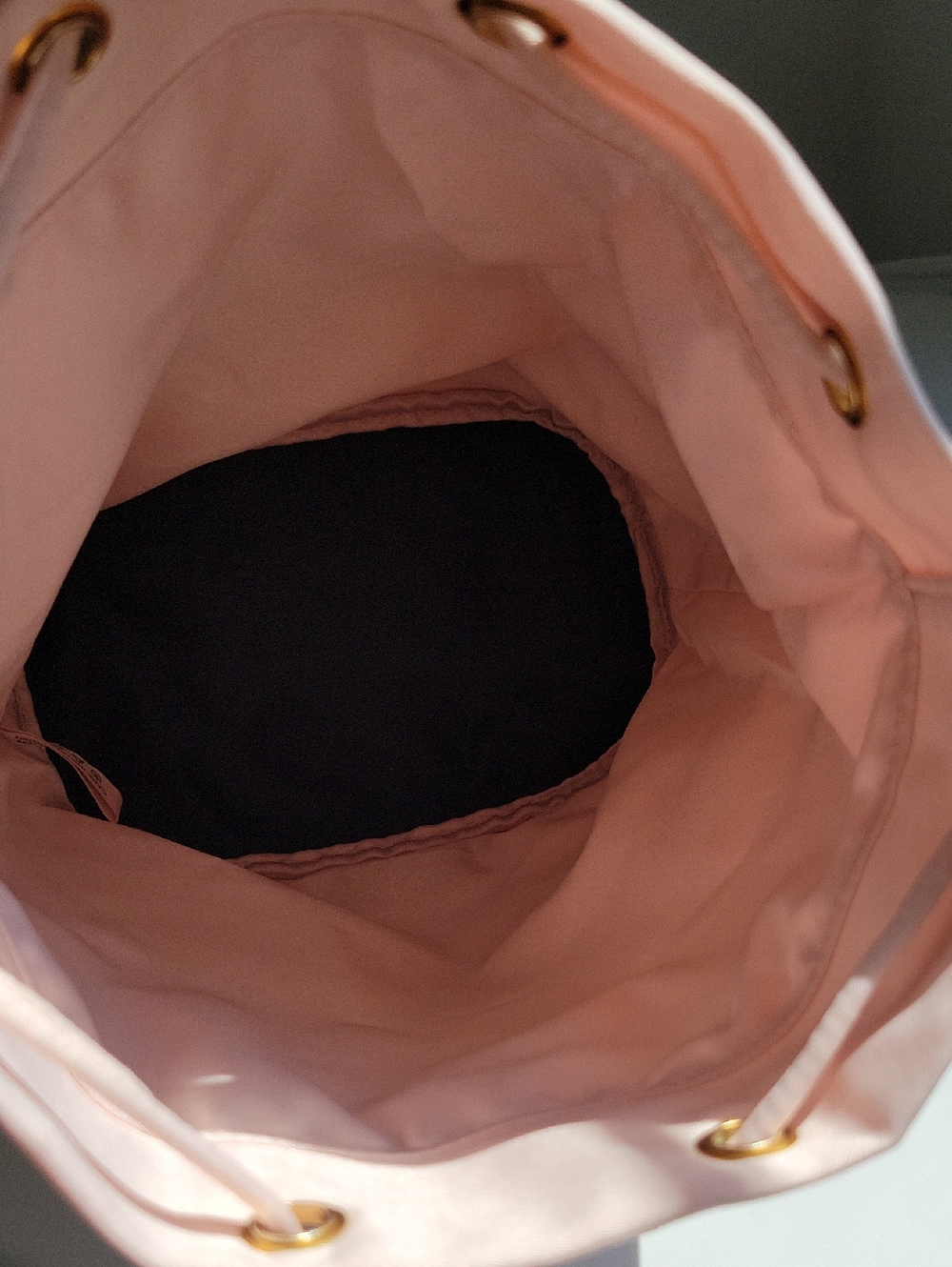 Prada Parfums Soft Pink Drawstring Bucket Comestic Bag - Picture 12 of 13